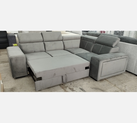 2A1KVG Canapé d'angle Karola convertible en velour gris, têtières amovibles.