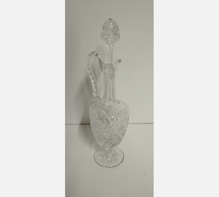 Aiguière avec bouchon en cristal Saint Louis.