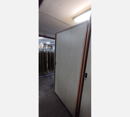 Armoire 1 porte coulissante avec clé 11
