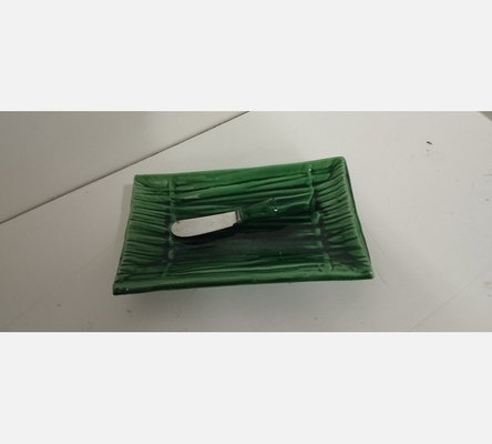 Beurrier avec couteau en ceramique verte.
