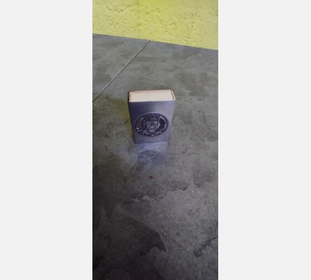 Boite d'allumette en métal