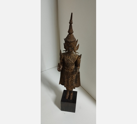 Bouddha couronné style Ayutthaya en bronze