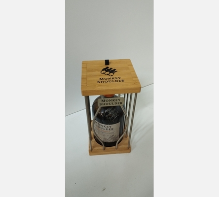 Bouteille cage en bois