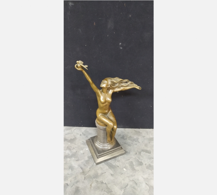 Bronze FEMME CHEVEUX AU VENT H 45cm