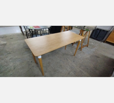 Bureau anfallare Bambou