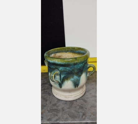 Cache - pot bi couleur en terre cuite.