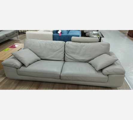 Canapé 3 places en cuir gris perle Roche Bobois.