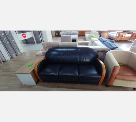 Canapé en cuir convertible avec matelas bultex.