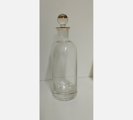 Carafe ronde en cristal avec col doré