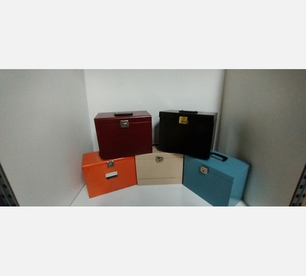 Classeur ménager en métal