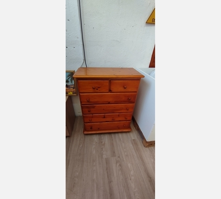 Commode en pin 6 tiroirs.