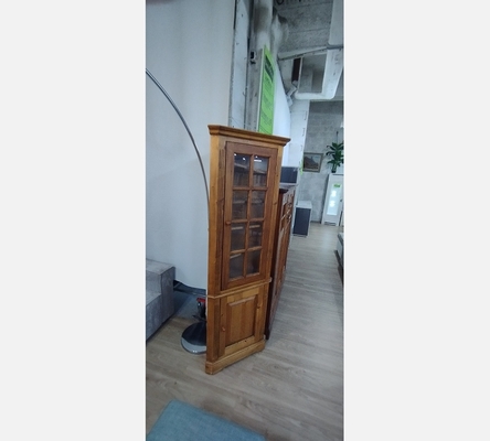 Encoignure en pin massif 2 portes.