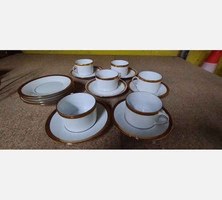 Ensemble de cafés en porcelaine