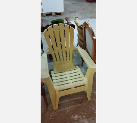 Fauteuil de jardin en plastique jaune