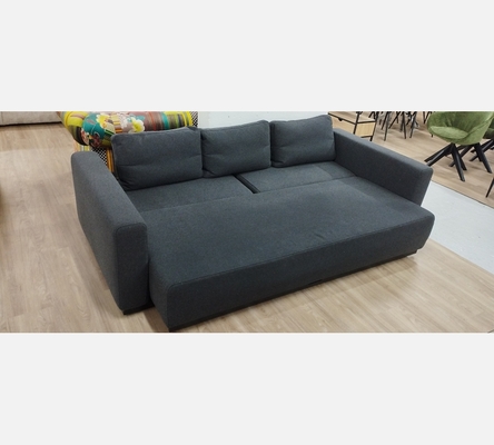 Grand canapé 3 places convertible en feutre gris SoftLine. Made in Denmark.
