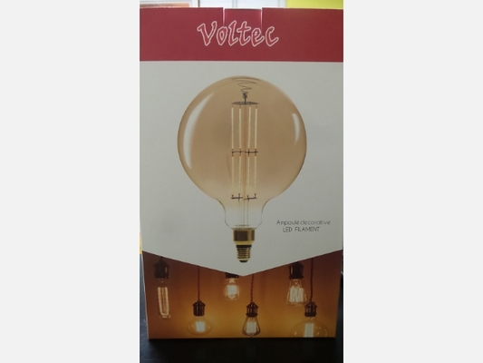Grosse ampoule à filament LED. Diamètre 20 cm. E27 6W.