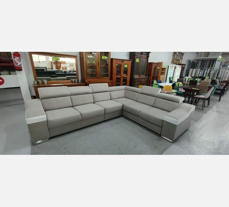 Jas24/Soft17. Angle Kingston convertible en velours taupe et PU blanc.