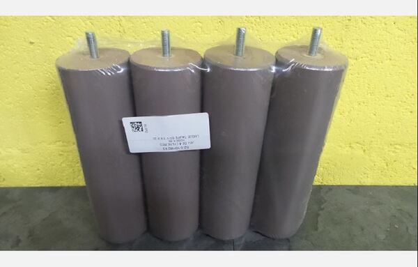 Jeu de 4 pieds Taupe de sommier tapissier H 20cm Ø 6 cm.