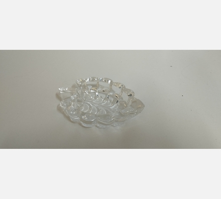 Joli vide poche ou cendrier en cristal en forme de feuille