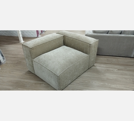 Jolie chauffeuse d'angle en tissu beige de chez Bolia.com.
