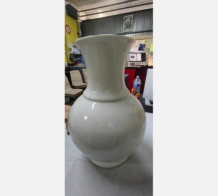 Jolie vase en faïence