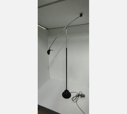 Lampadaire à balancier ajustable édition massive des années 80.