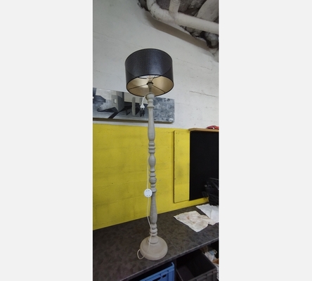 Lampadaire Maison du monde.