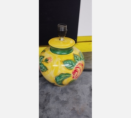 Lampe boule jaune et verte.