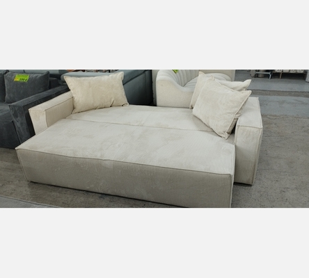 Lin03 Canapé Cori 3 places convertible en velours côtelé beige.