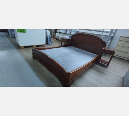 Lit en merisier Massif en 160/200 cm sommier vendu séparément.