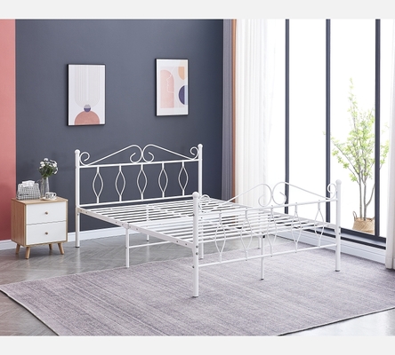 Lit Julie blanc avec sommier intégré 140/190 cm.