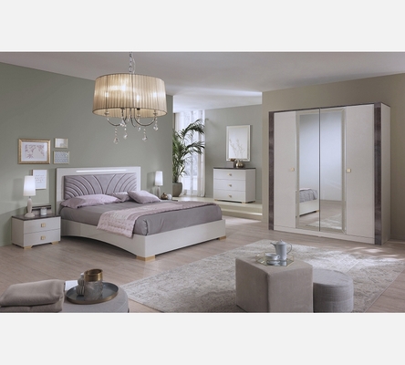 Lit Ruby laqué gris 140/190 cm avec éclairage LED. Literie vendue séparément.