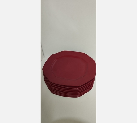 Lot de 10 grandes assiettes en porcelaine bordeaux de Limoges.
