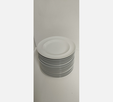 Lot de 16 assiettes en porcelaine blanche Irabia by CasaQuat