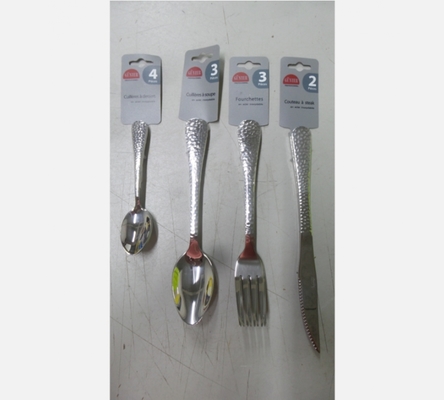 Lot de 3 cuillères à soupe en inox martelé.