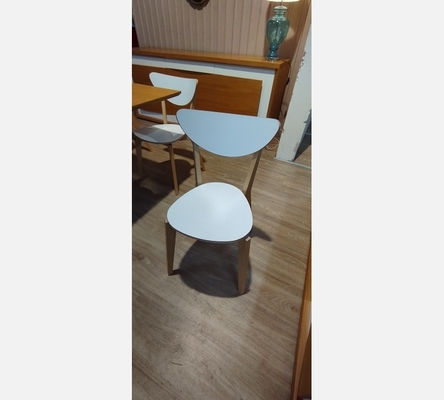 Lot de 6 chaises blanche et chêne.