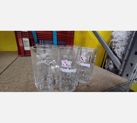 Lot de chopes à bieres