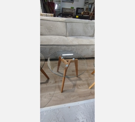 M.m Table basse ronde pied en hêtre massif .