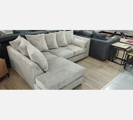 M2 Hydra35 Canapé d'angle Alan en velours côtelé taupe.