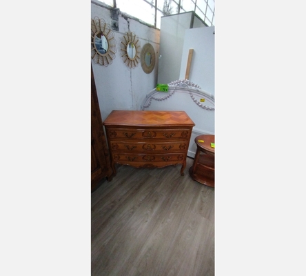 Magnifique commode 3 tiroirs                 Louis XV