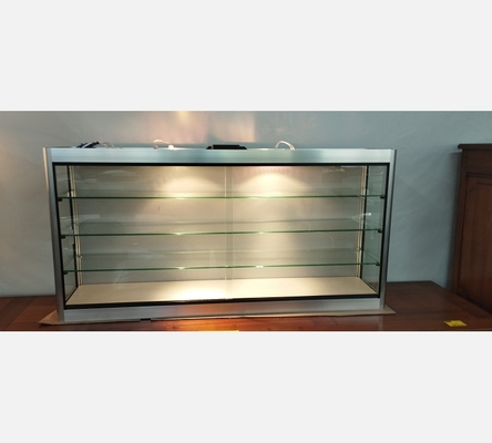 Magnifique vitrine 2 portes coulissantes verre et alu.