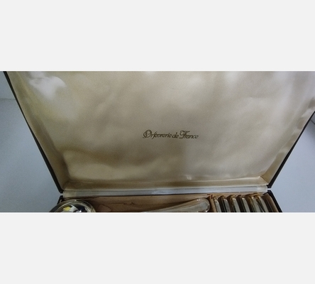 Ménagère orfèvrerie de France incomplète.
