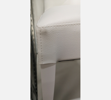 NBL Lot de 4 chaises Nat en PU blanc.