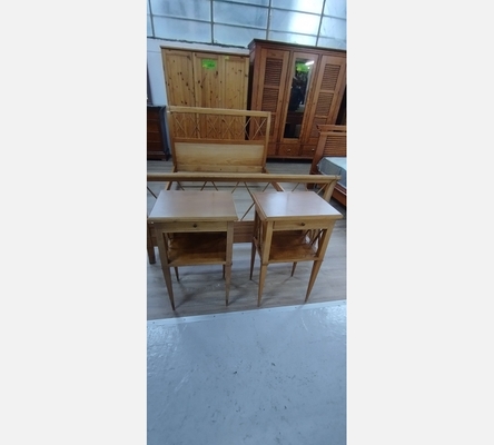 Paire de chevets croisillons en merisier