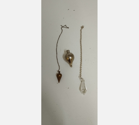 Pendule de médium divers