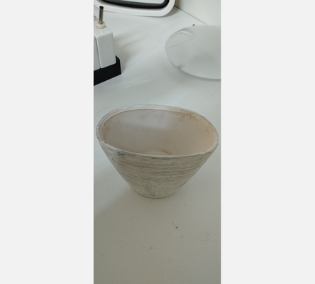 Petit cache pot blanc