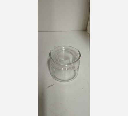 Petit pot en verre hermétique