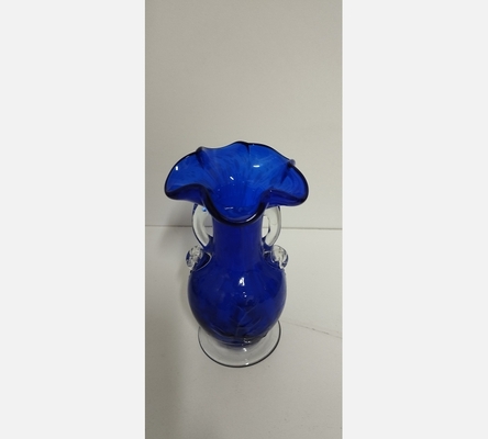Petit soliflore en pate de verre bleue