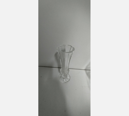 Petit vase en verre