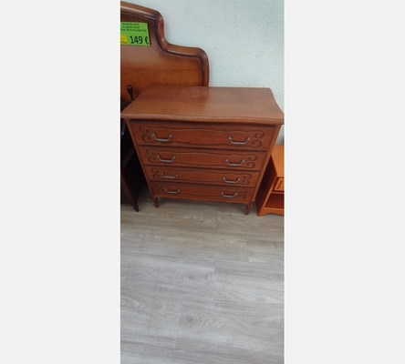 Petite commode 4 tiroirs en chêne.